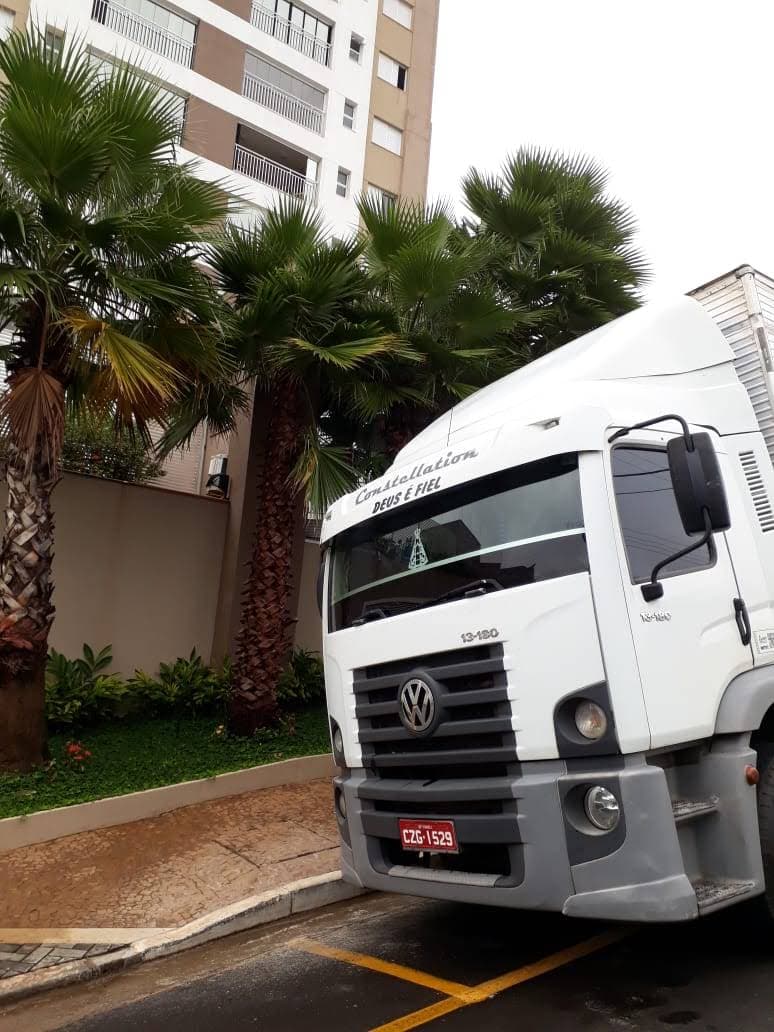 Equipe e operações Oliveira Mudanças