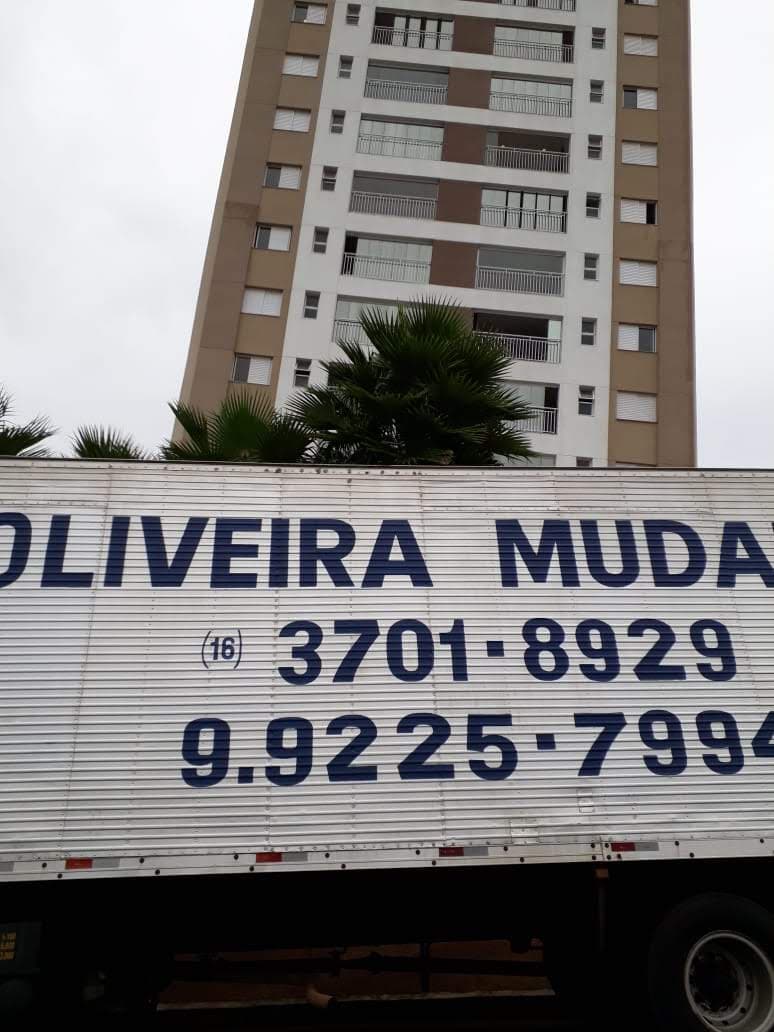 Equipe e operações Oliveira Mudanças