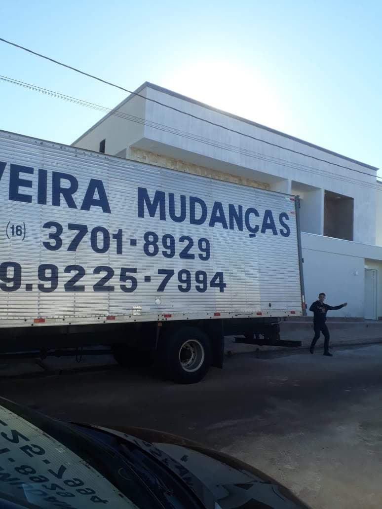 Equipe e operações Oliveira Mudanças
