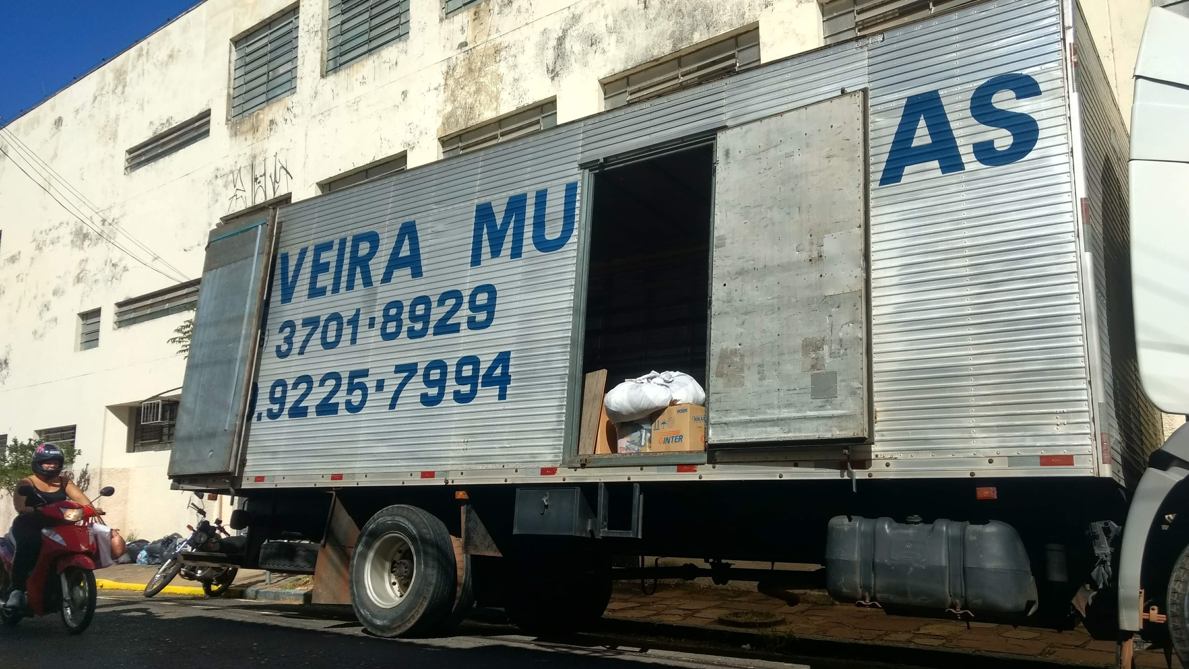 Equipe e operações Oliveira Mudanças